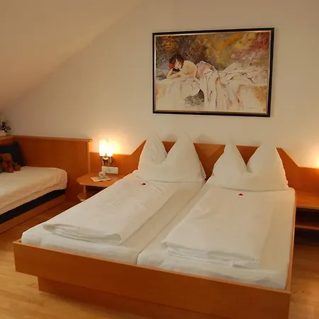 Quarto em Acomodações Particulares Pension Zur Post Bad Blumau